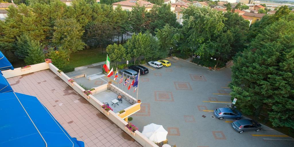 Campegine Valdenza Hotel מראה חיצוני תמונה