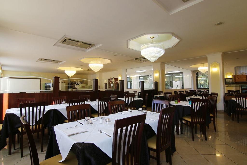 Campegine Valdenza Hotel מראה חיצוני תמונה