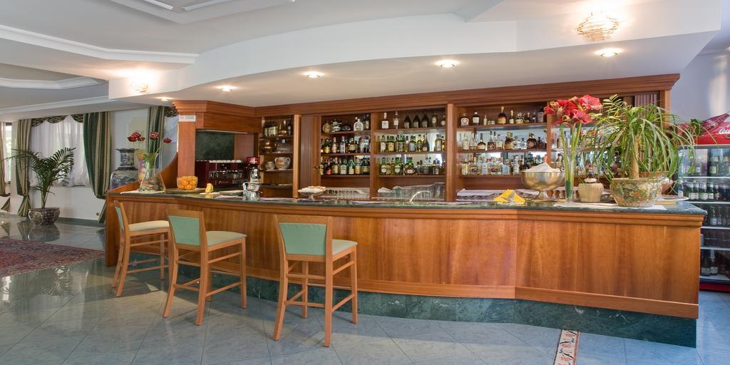 Campegine Valdenza Hotel מראה חיצוני תמונה
