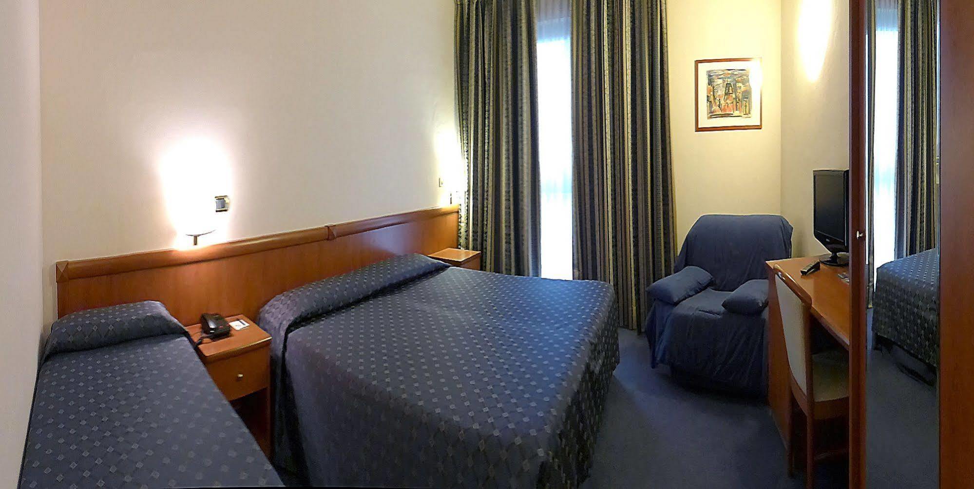 Campegine Valdenza Hotel מראה חיצוני תמונה